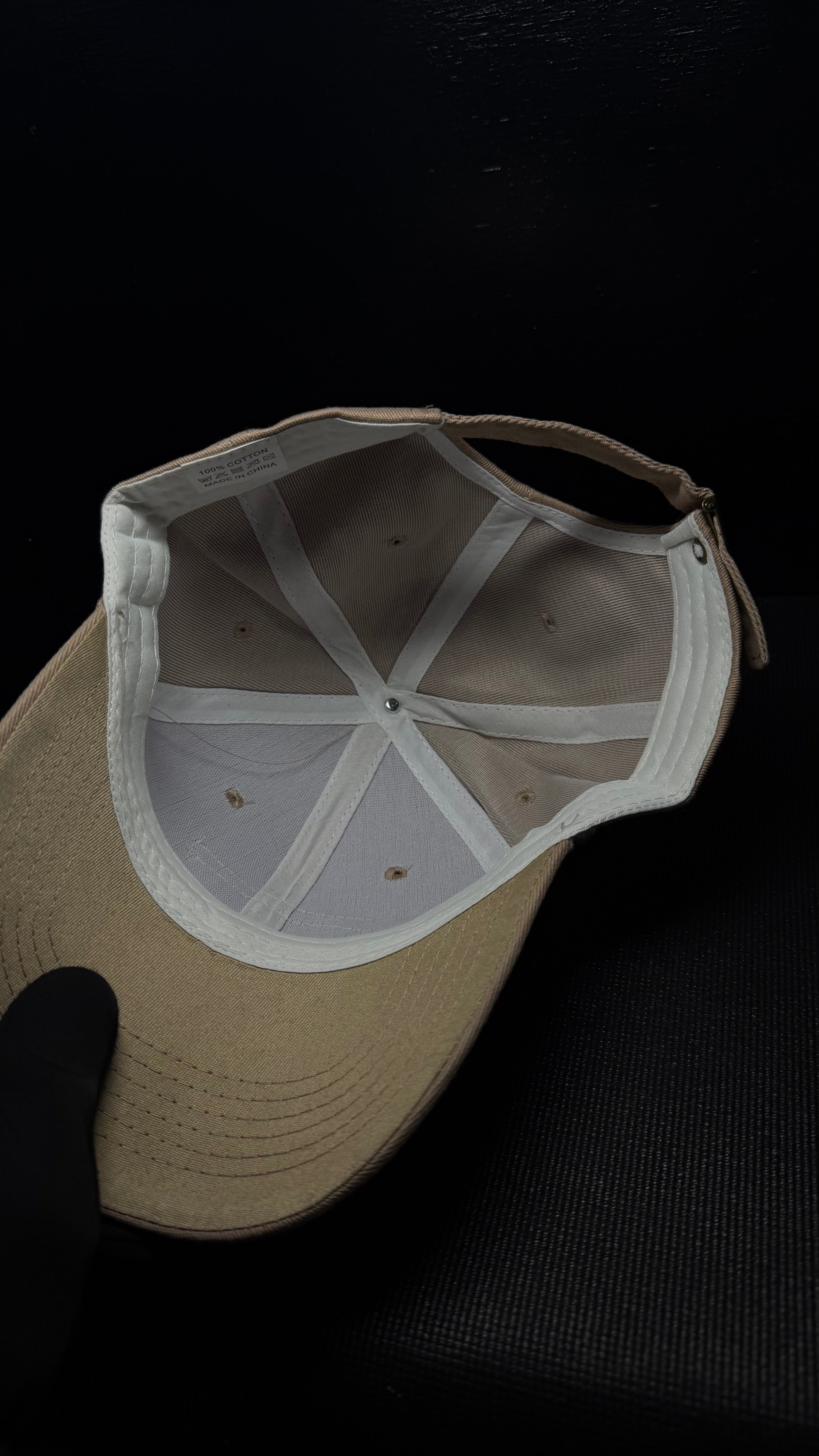 ESSENTIALS gorra beige