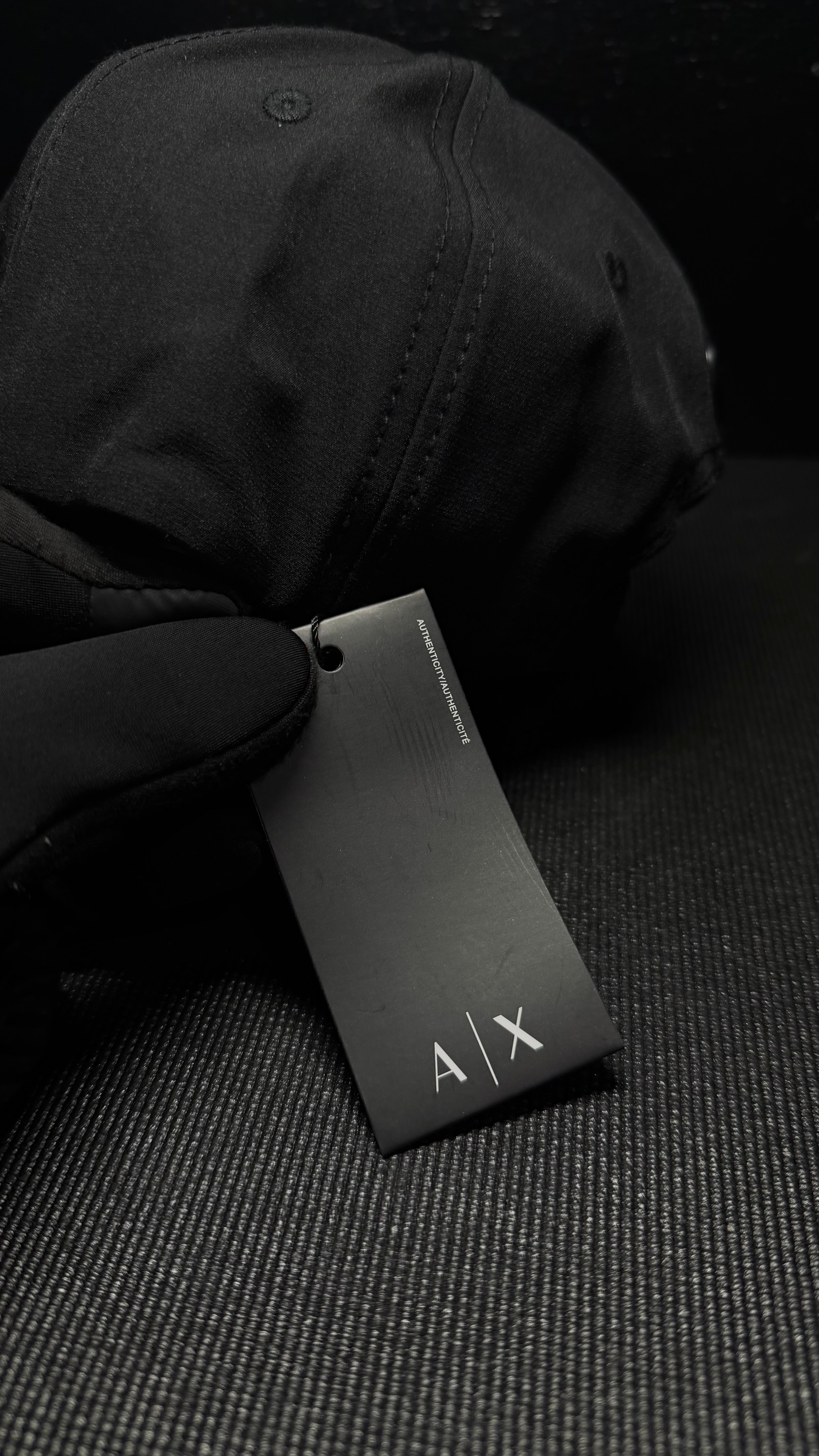 ARMANI EXCHANGE gorra negra