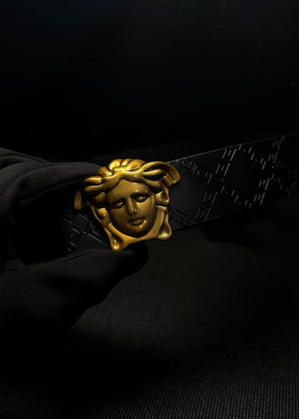 VERSACE cincho negro