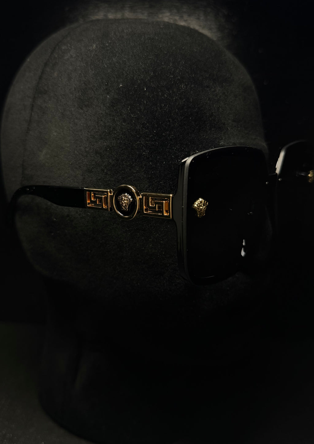 VERSACE gafas negro y dorado