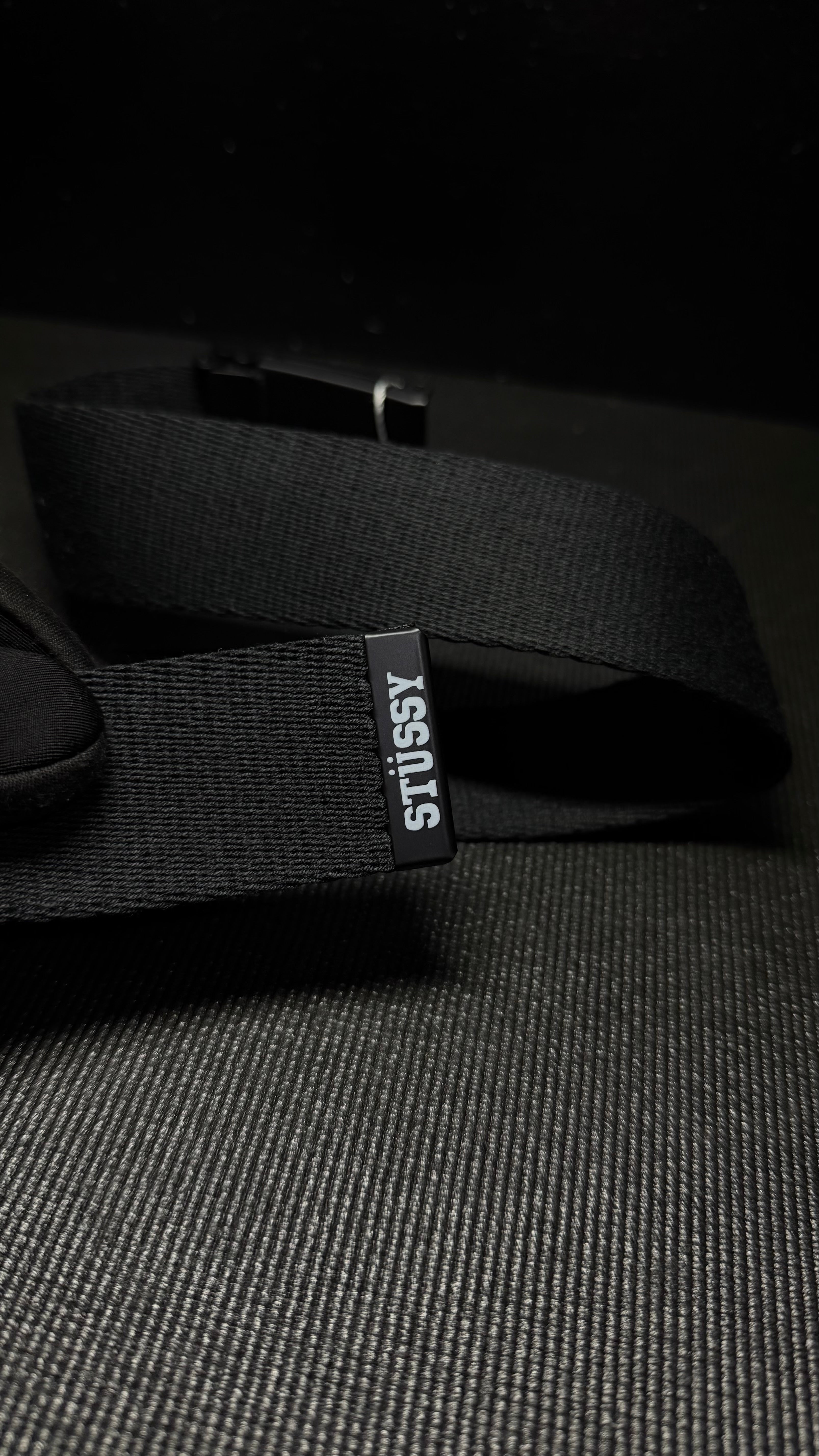 STUSSY cincho negro