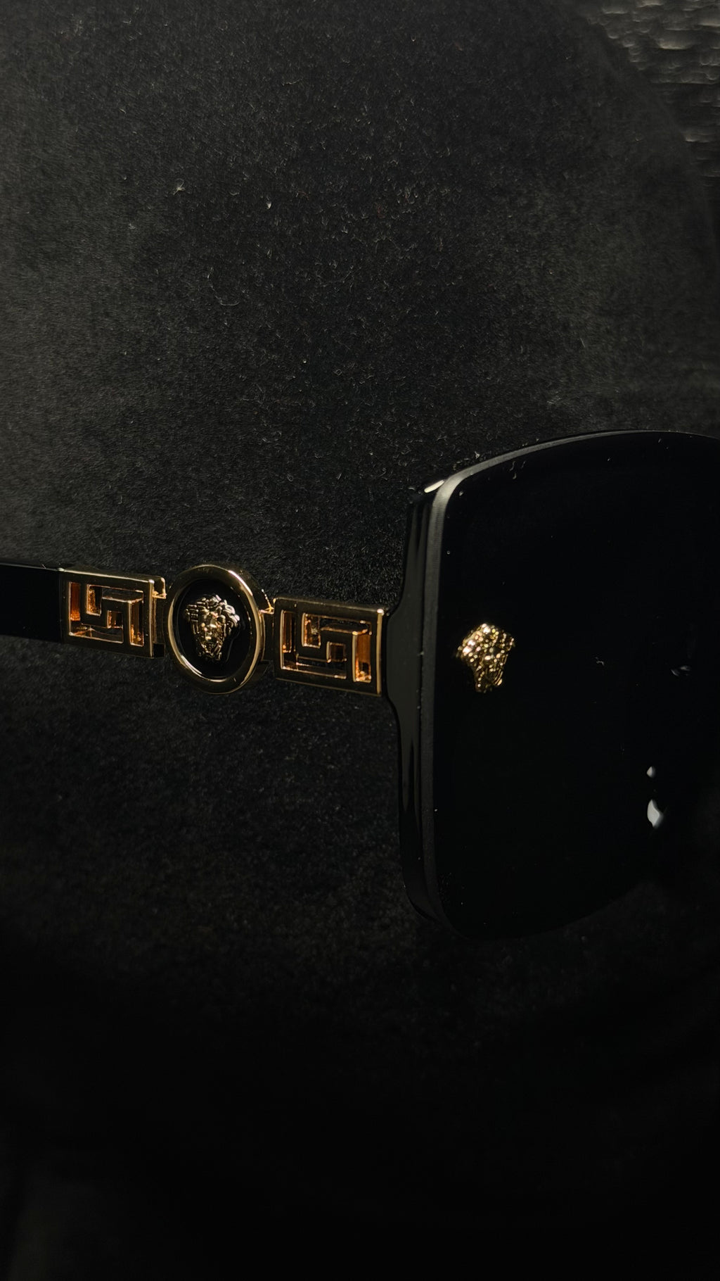 VERSACE gafas negro y dorado
