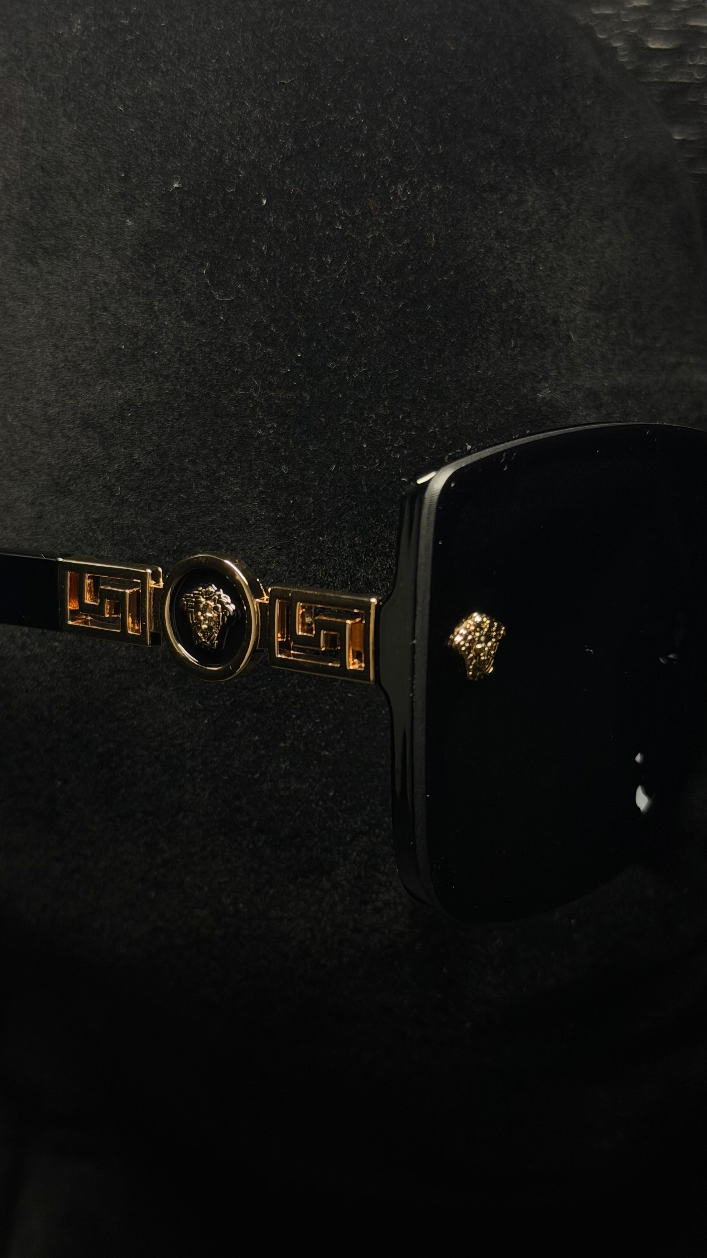 VERSACE gafas negro y dorado