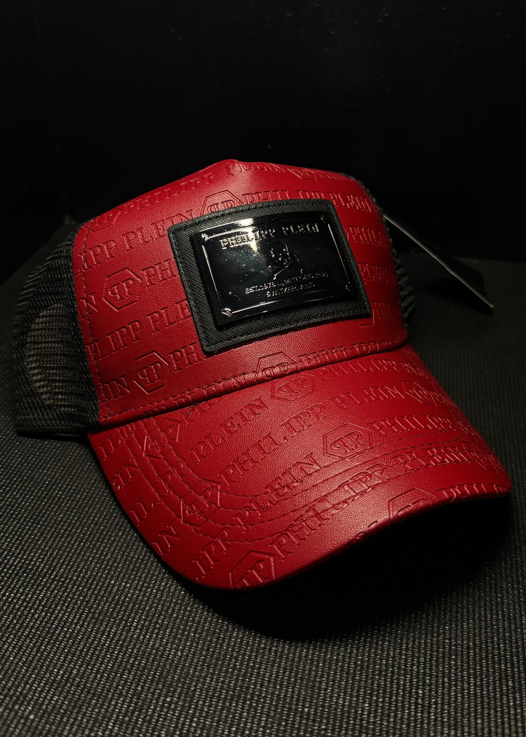 PHILIPP PLEIN gorra negra y rojo