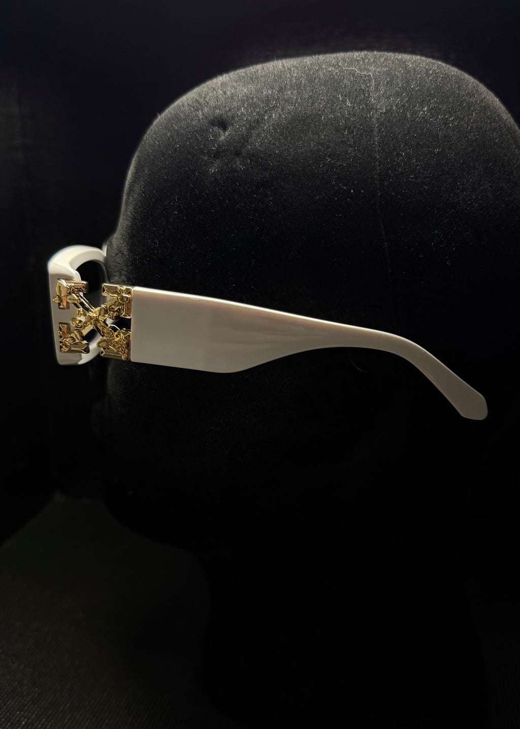OFF WHITE gafas blanco y dorado