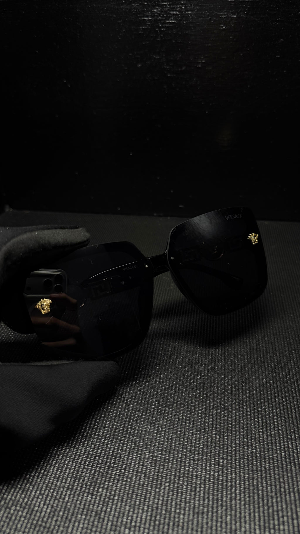 VERSACE gafas negro y dorado