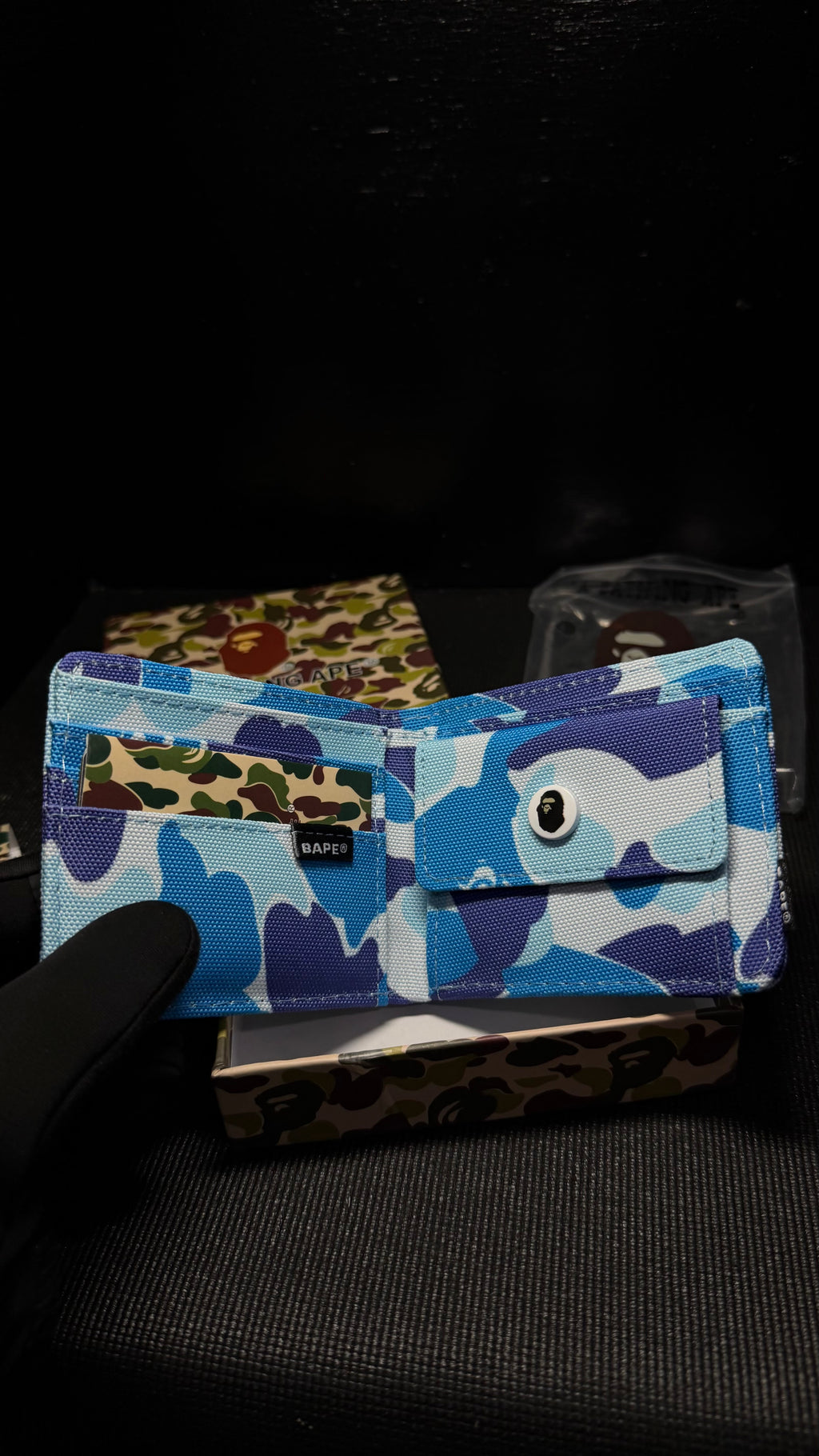 BAPE billetera azul