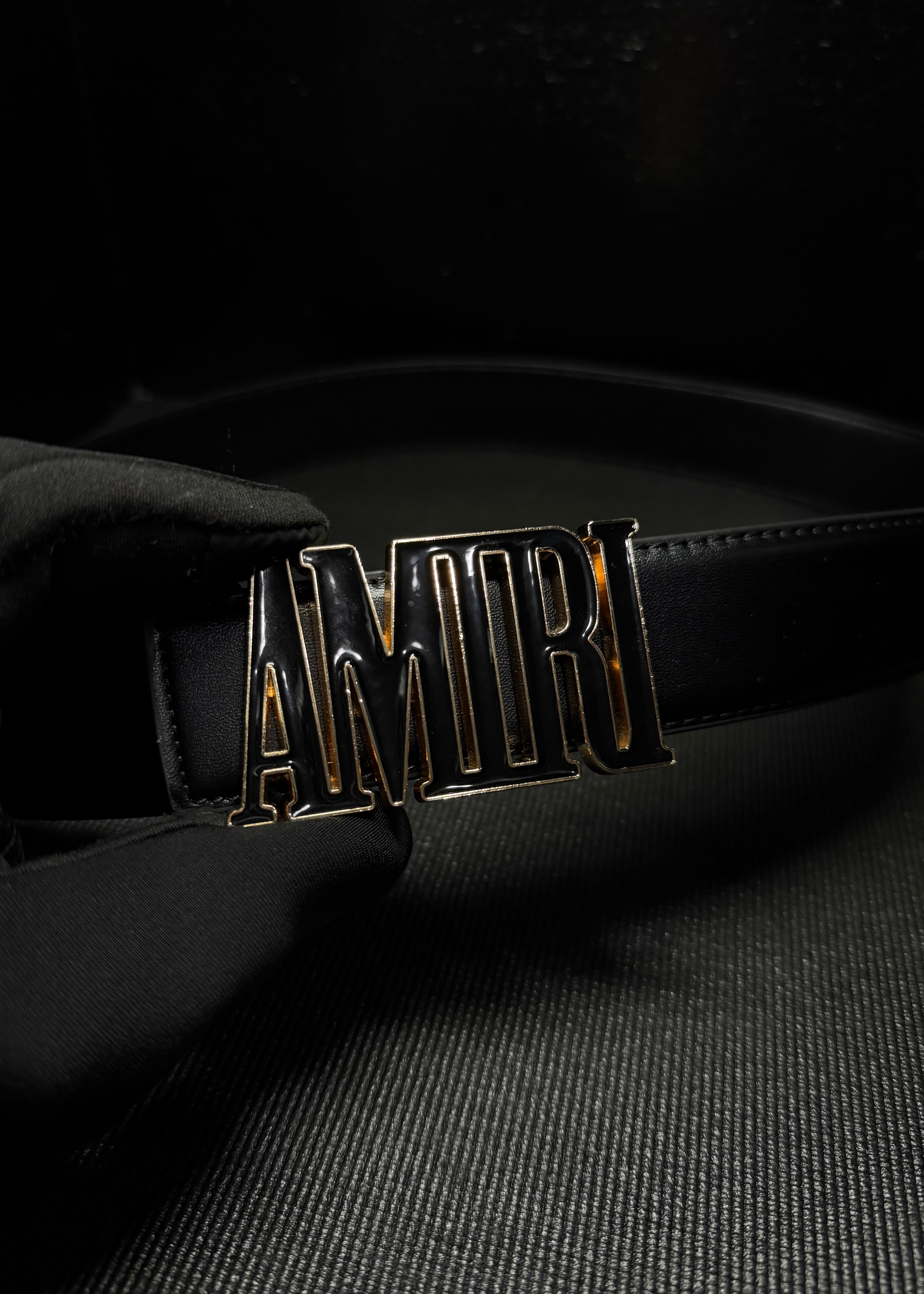 AMIRI LOGO Cincho negro