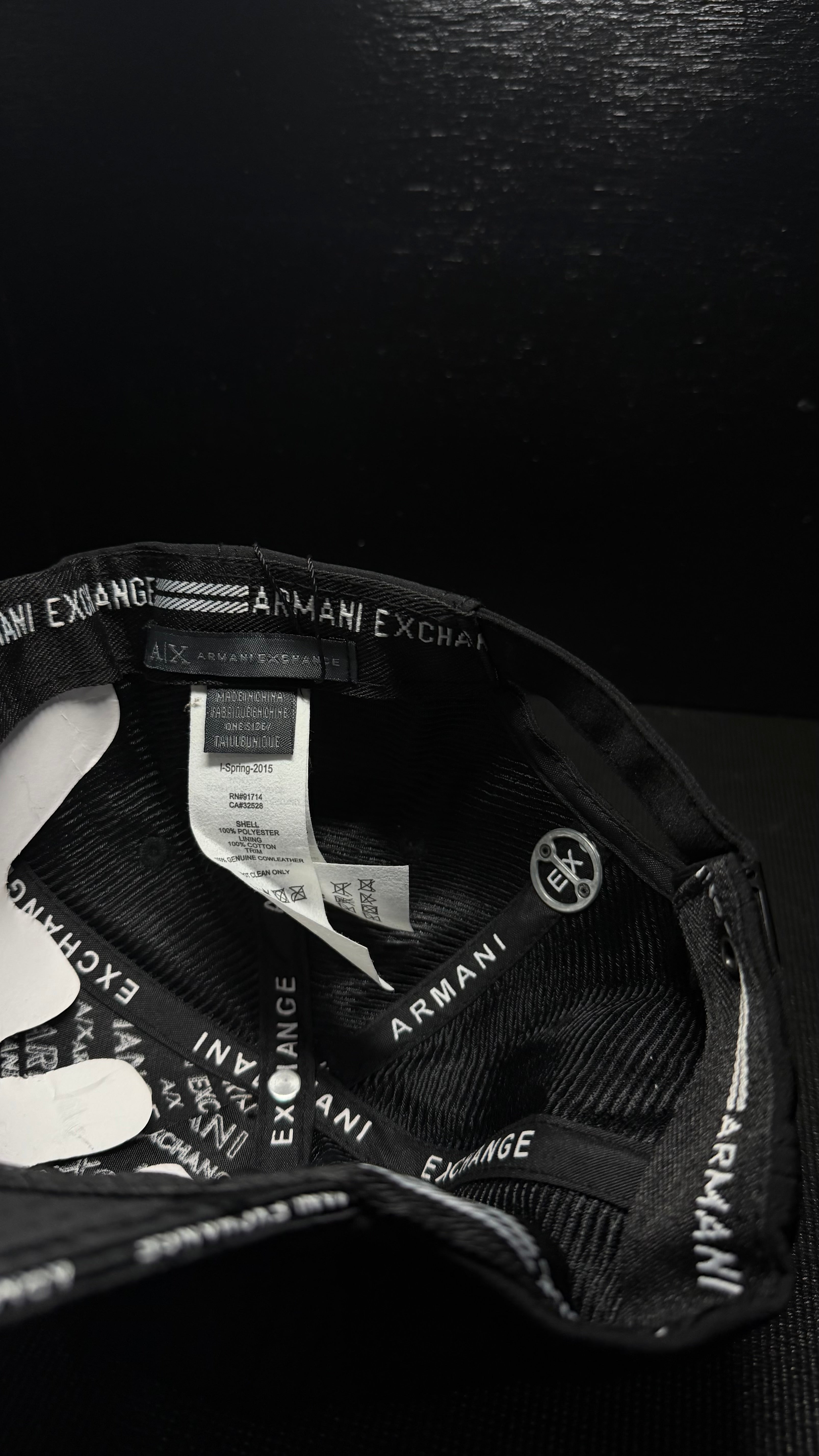 ARMANI EXCHANGE gorra negra