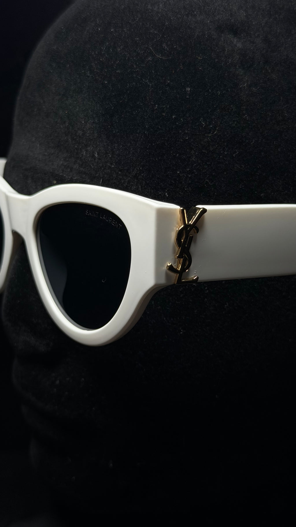 YSL Gafas blanco y dorado