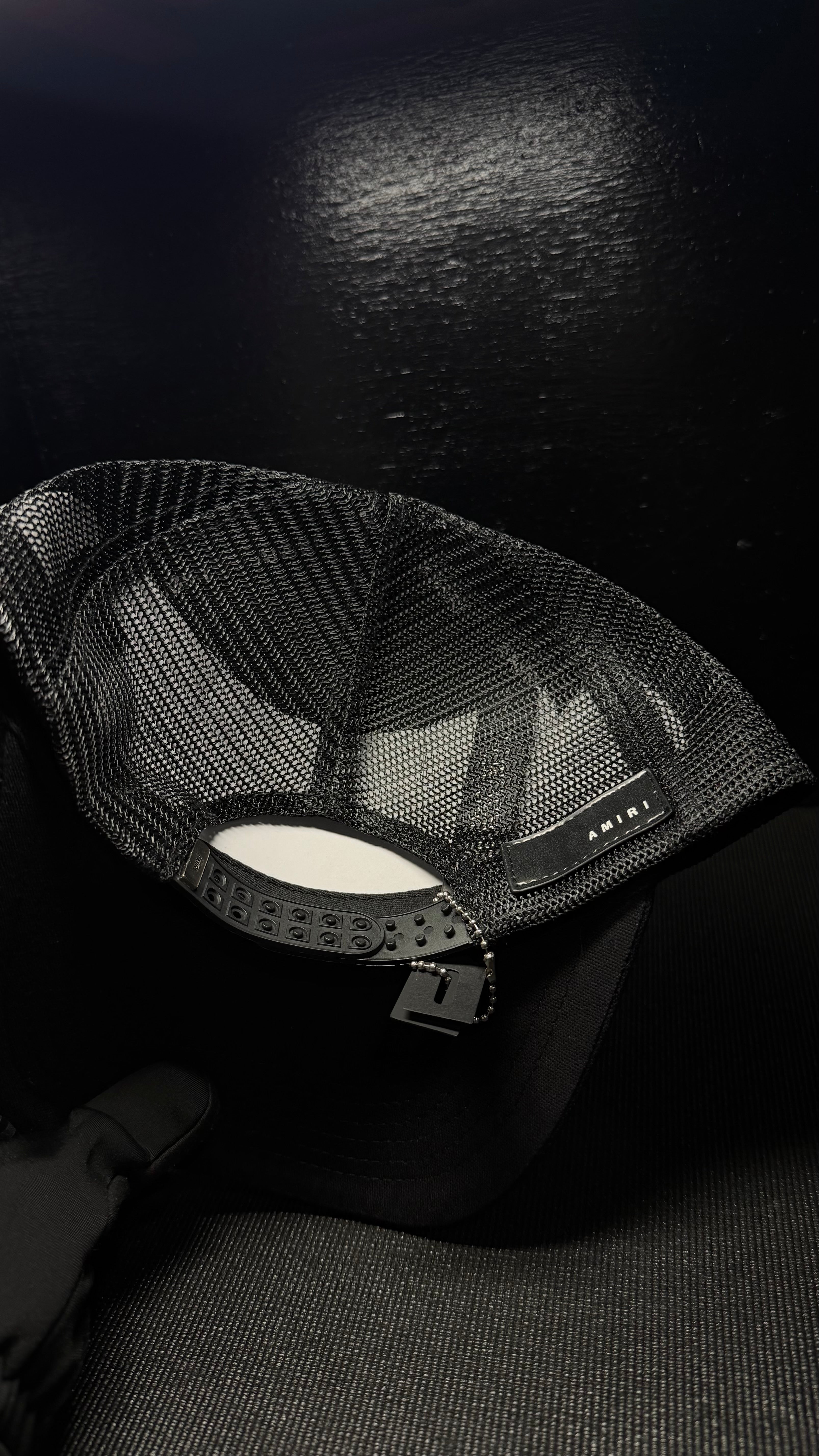 AMIRI DRIP CORE en negro