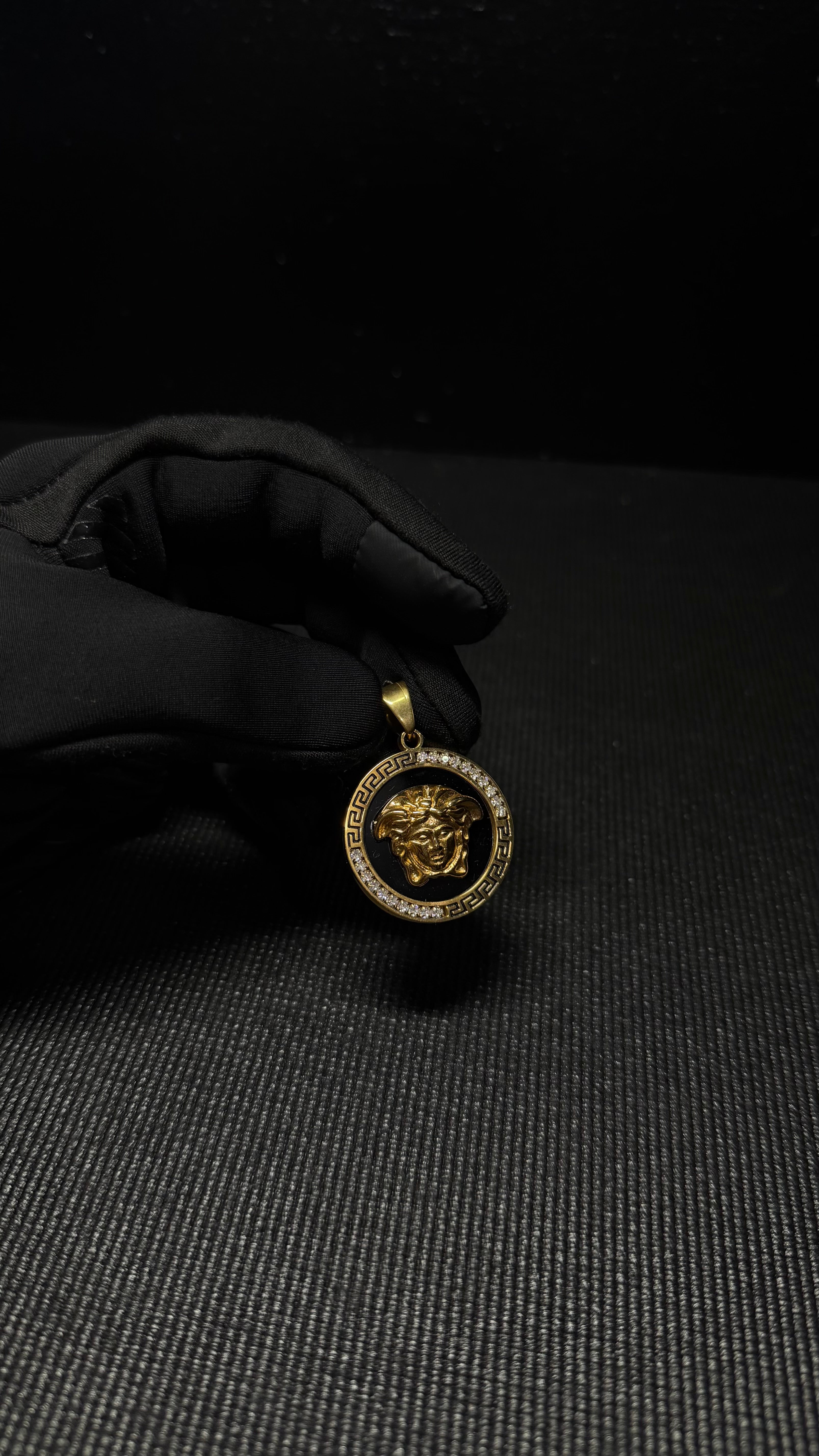 VERSACE dije diamantado