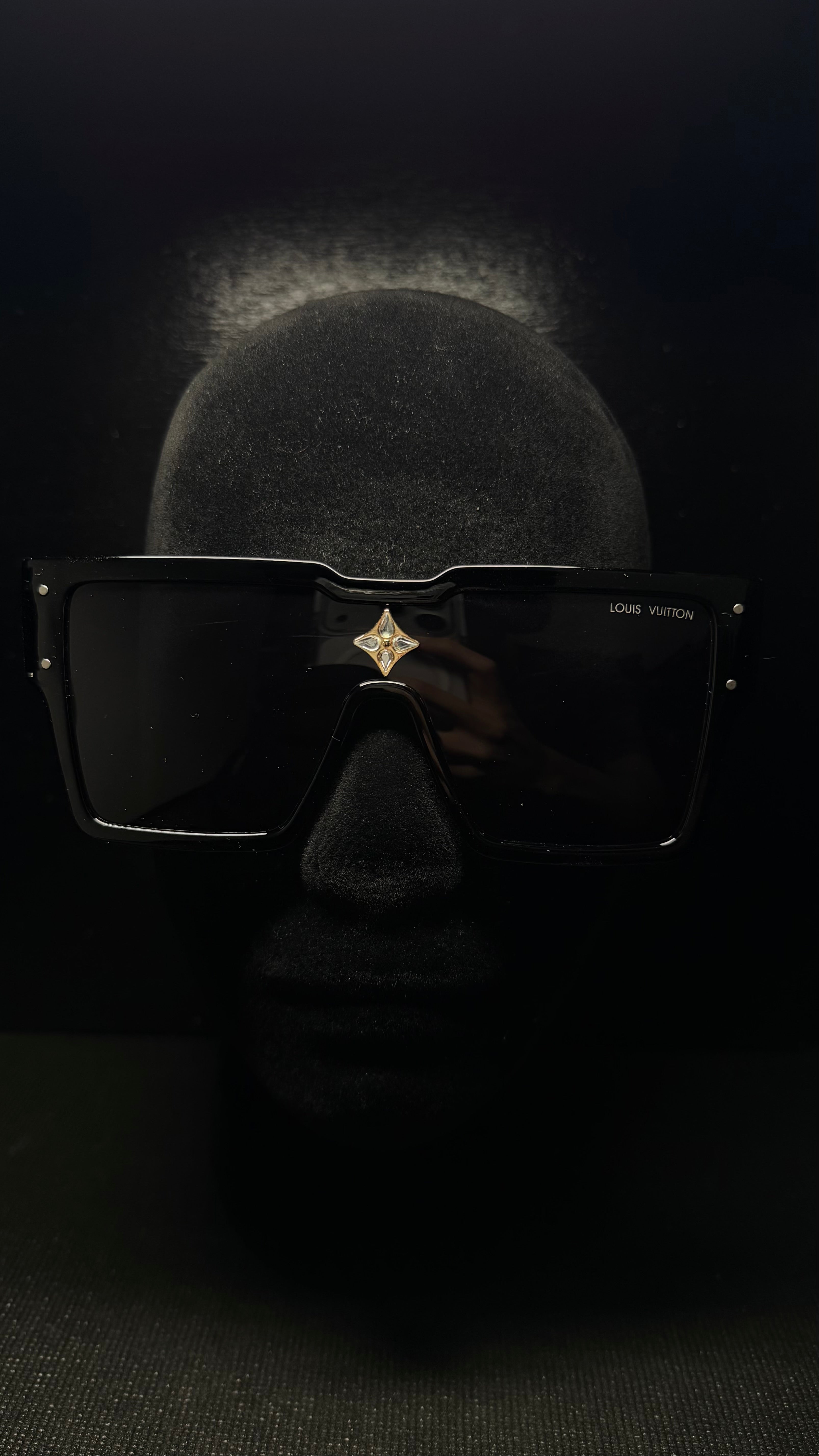 LOUIS VUITTON gafas negro