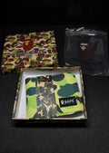 BAPE billetera verde