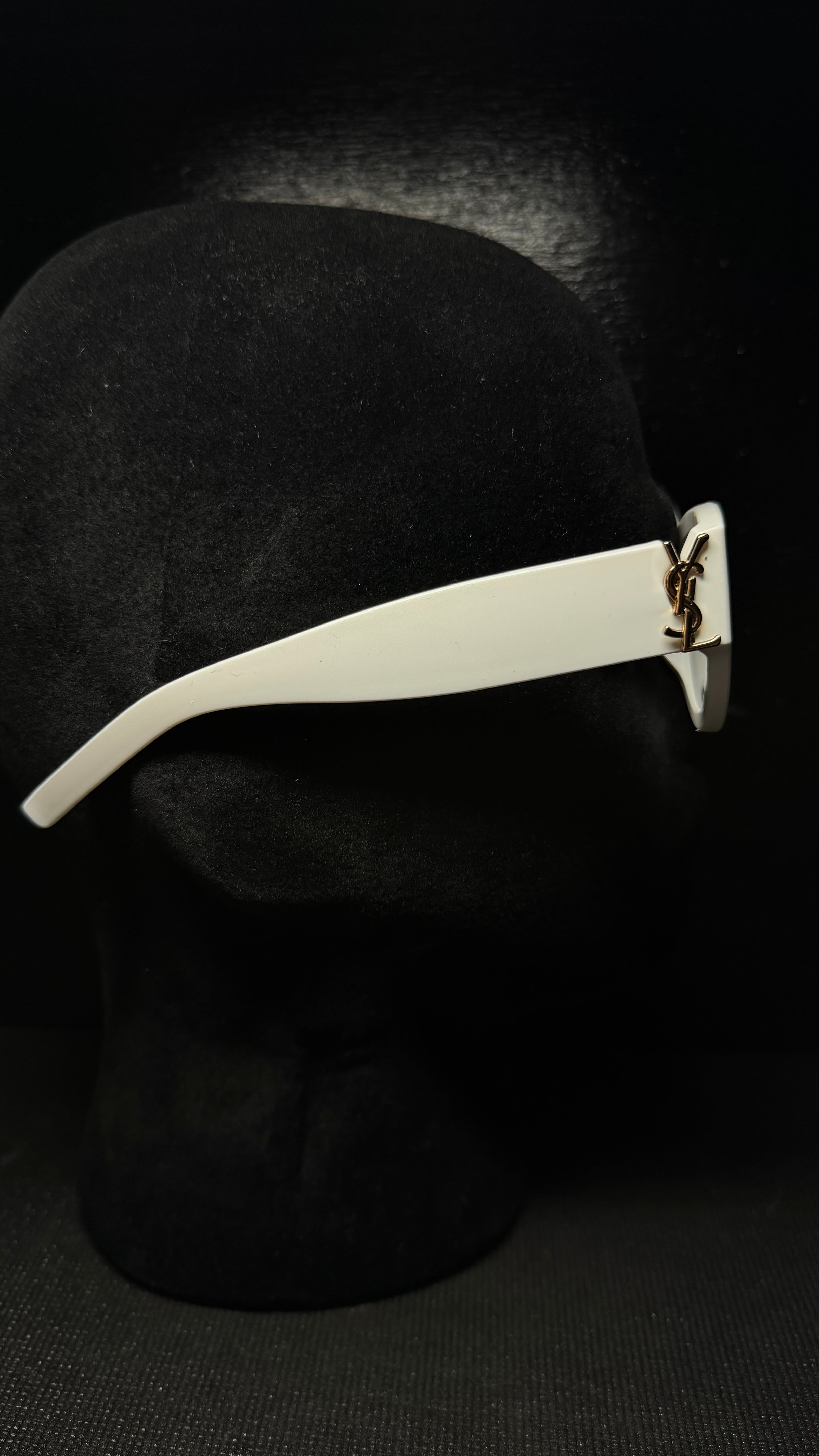 YSL Gafas blanco y dorado
