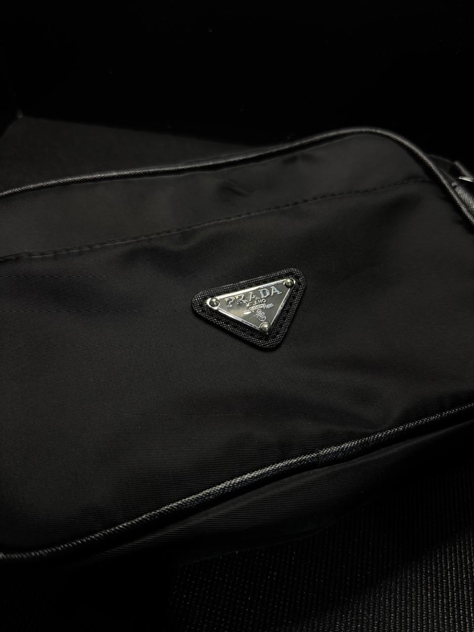 PRADA bolso negro
