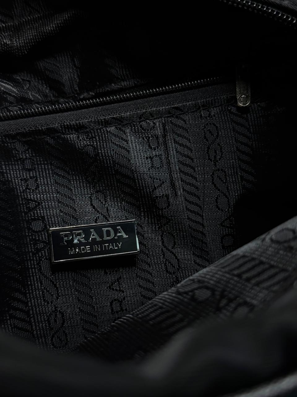 PRADA bolso negro