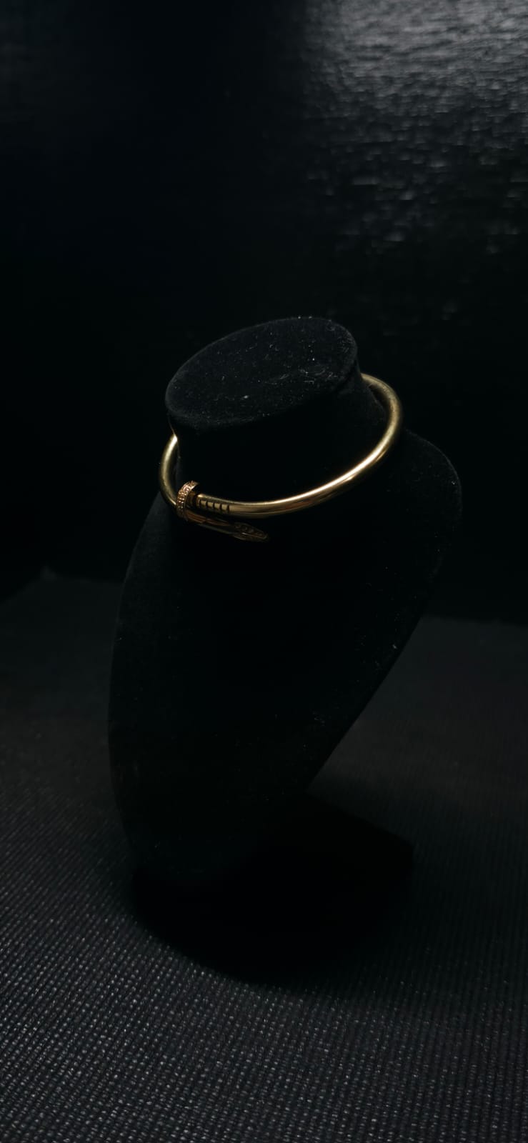 BRACELETE clavo dorado