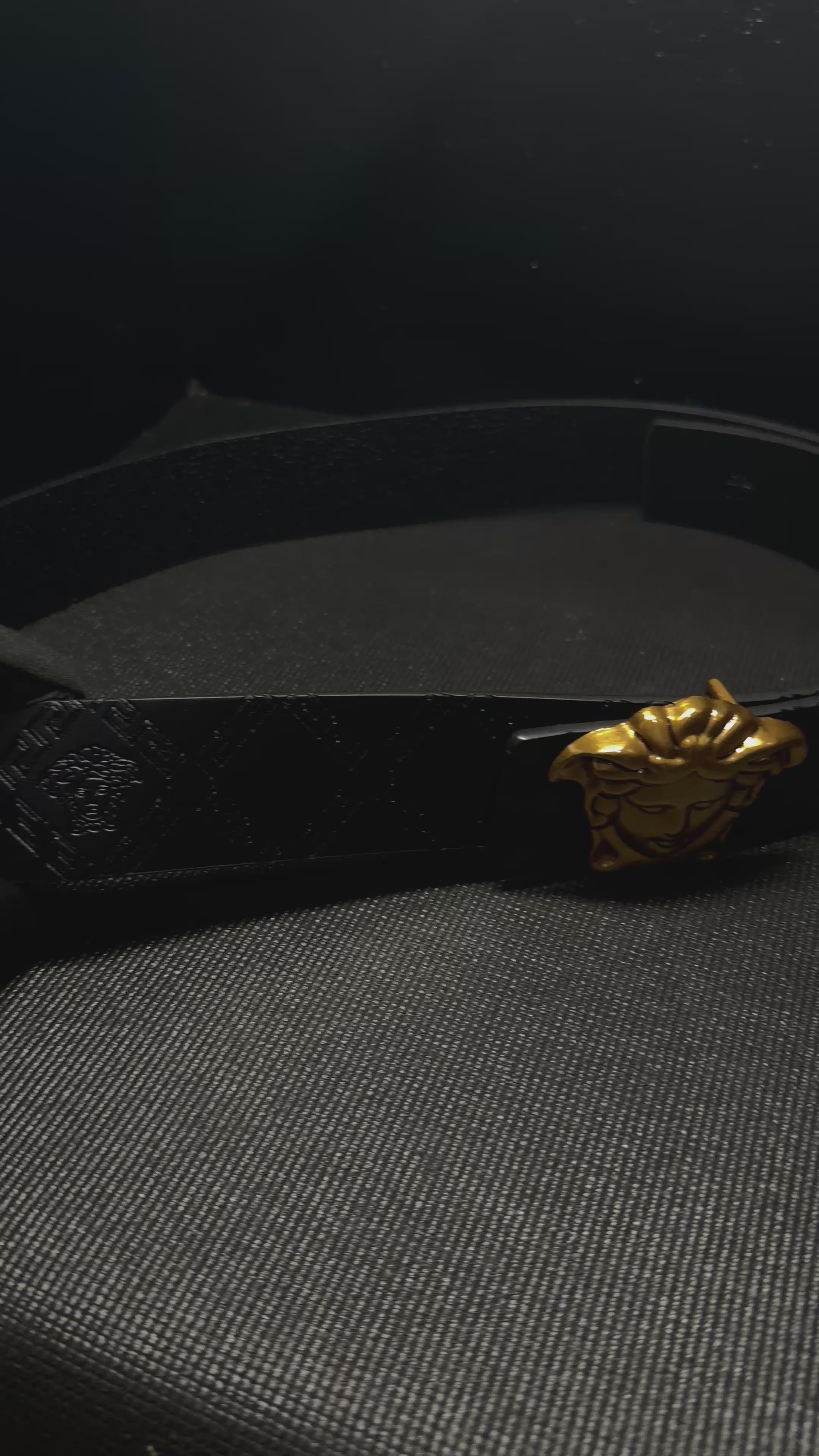 VERSACE cincho negro
