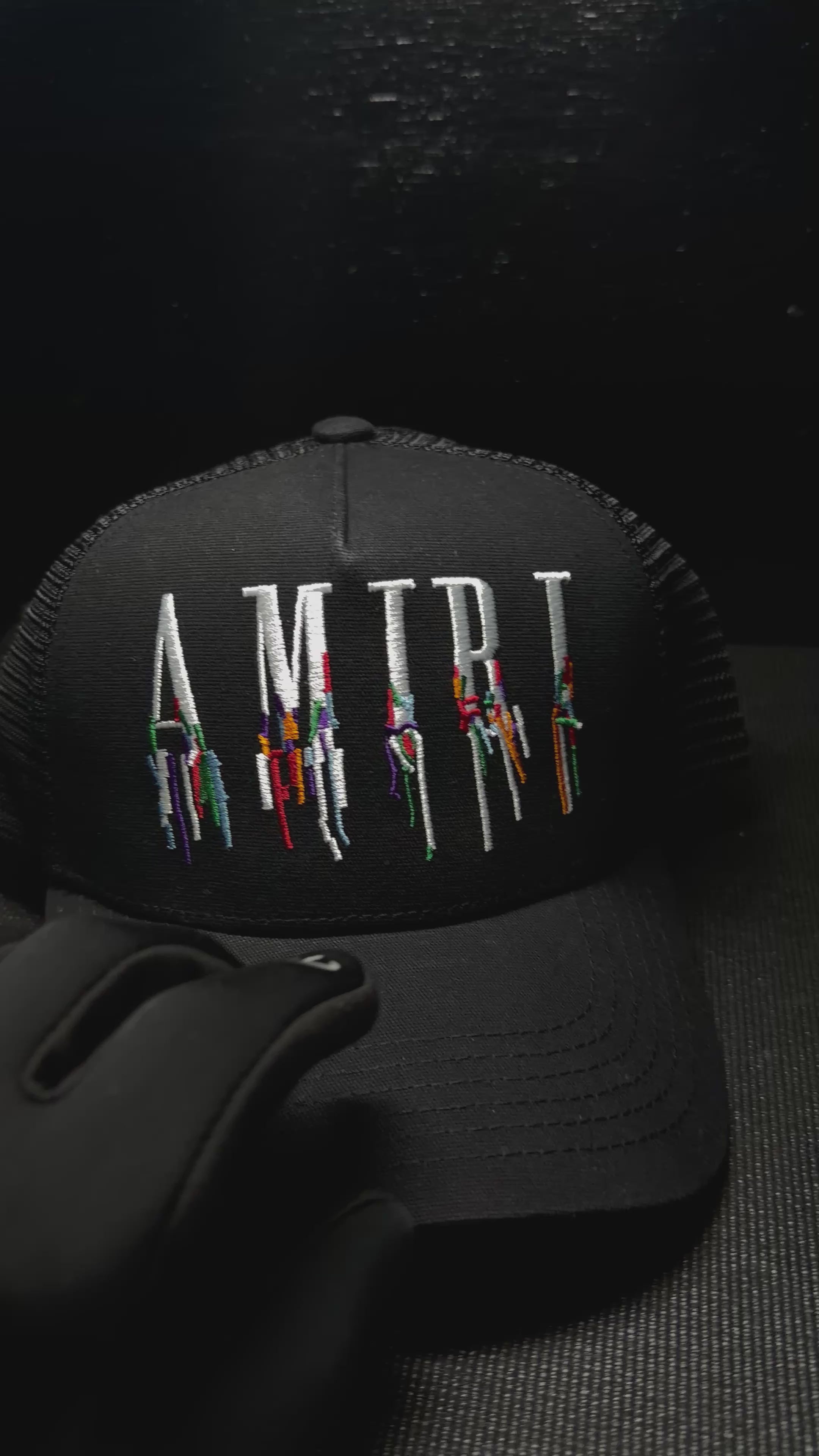 AMIRI DRIP CORE en negro