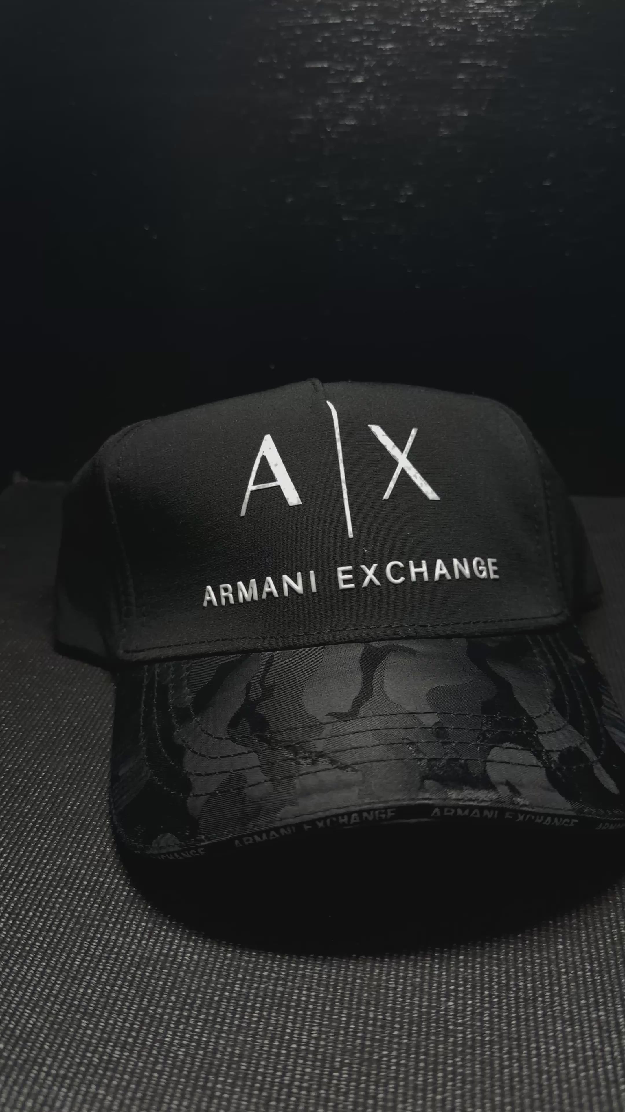 ARMANI EXCHANGE gorra negra